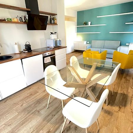 Lovingstresa 2 Brand New Apartment ภายนอก รูปภาพ